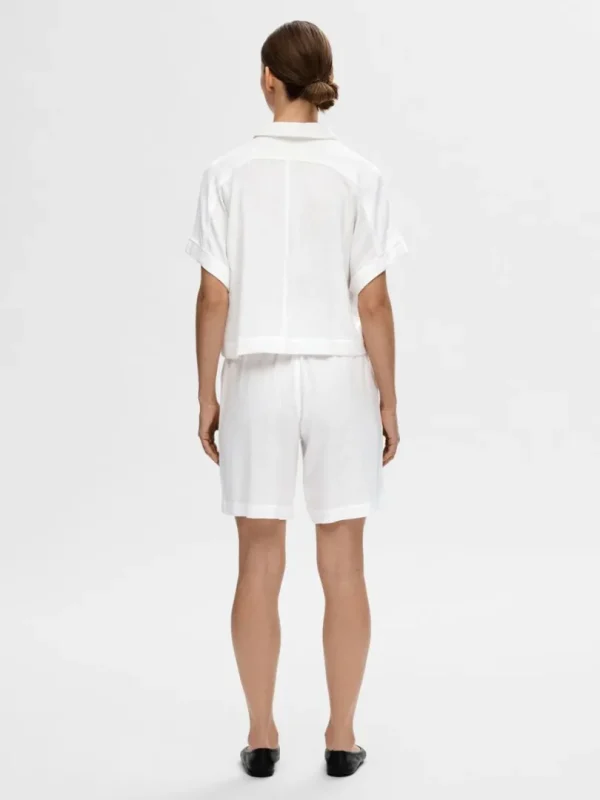 Shorts>SELECTED MELLEMHØJ TALJE SHORTS White