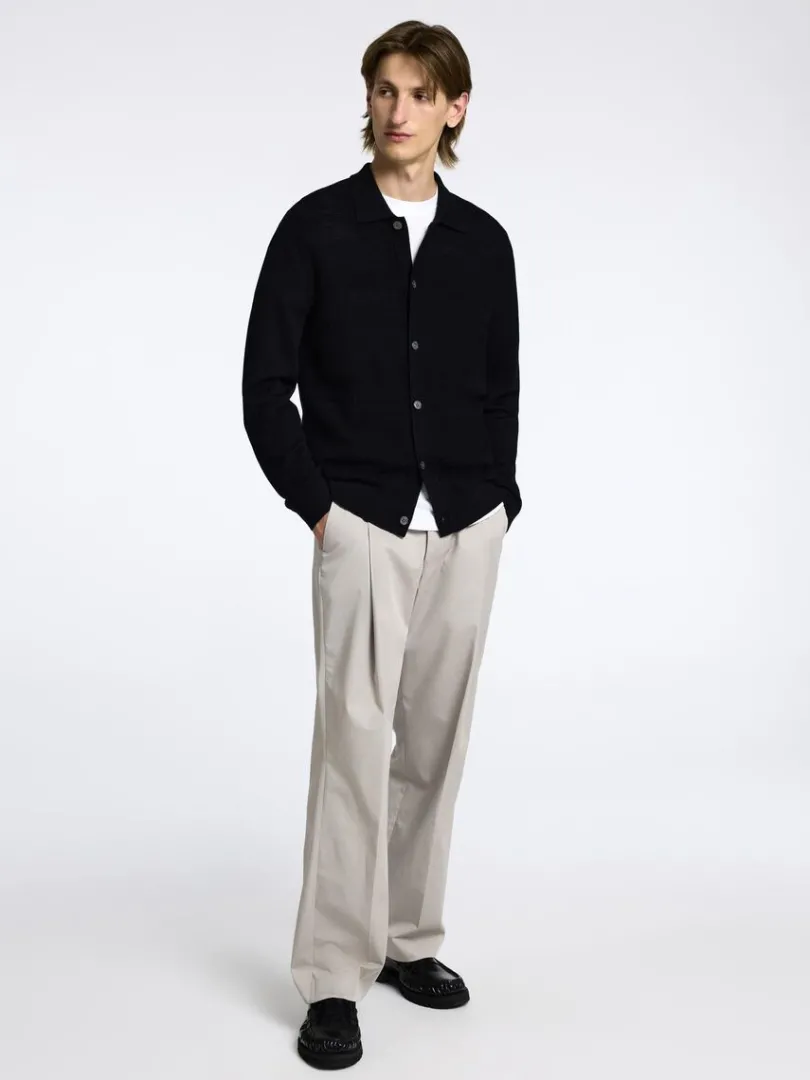 merinould_cardigan_2-3.webp Strik>SELECTED 100% MERINOULD CARDIGAN Black