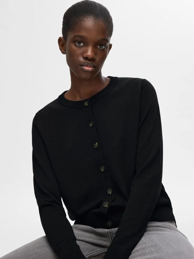 merinould_cardigan_2.webp Strik>SELECTED 100% MERINOULD CARDIGAN Black