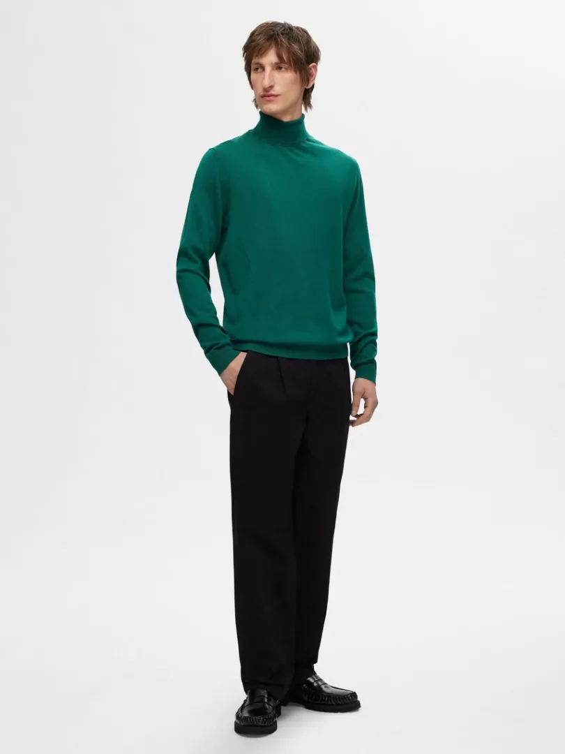merinould_rullekrave_1-2.webp Strik>SELECTED 100% MERINOULD RULLEKRAVE Green