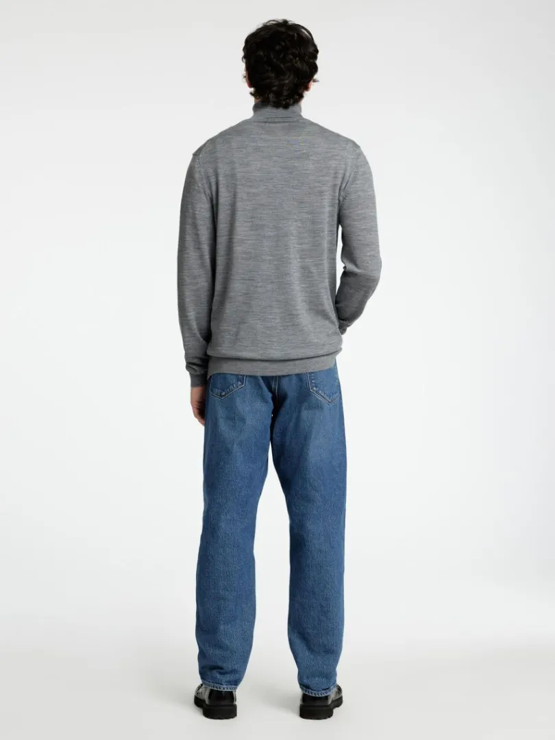 merinould_rullekrave_5-4.webp Strik>SELECTED 100% MERINOULD RULLEKRAVE Grey
