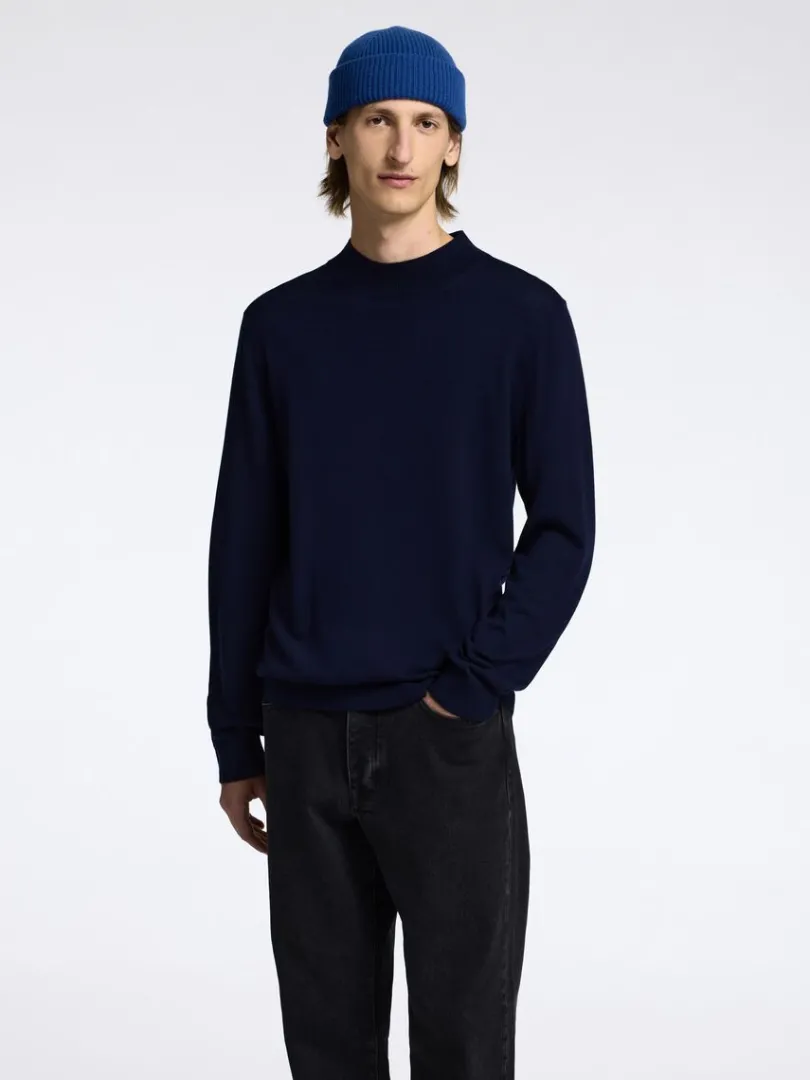 merinould_sweater_med_hj_5.webp Strik>SELECTED 100% MERINOULD SWEATER MED HØJ HALS Blue