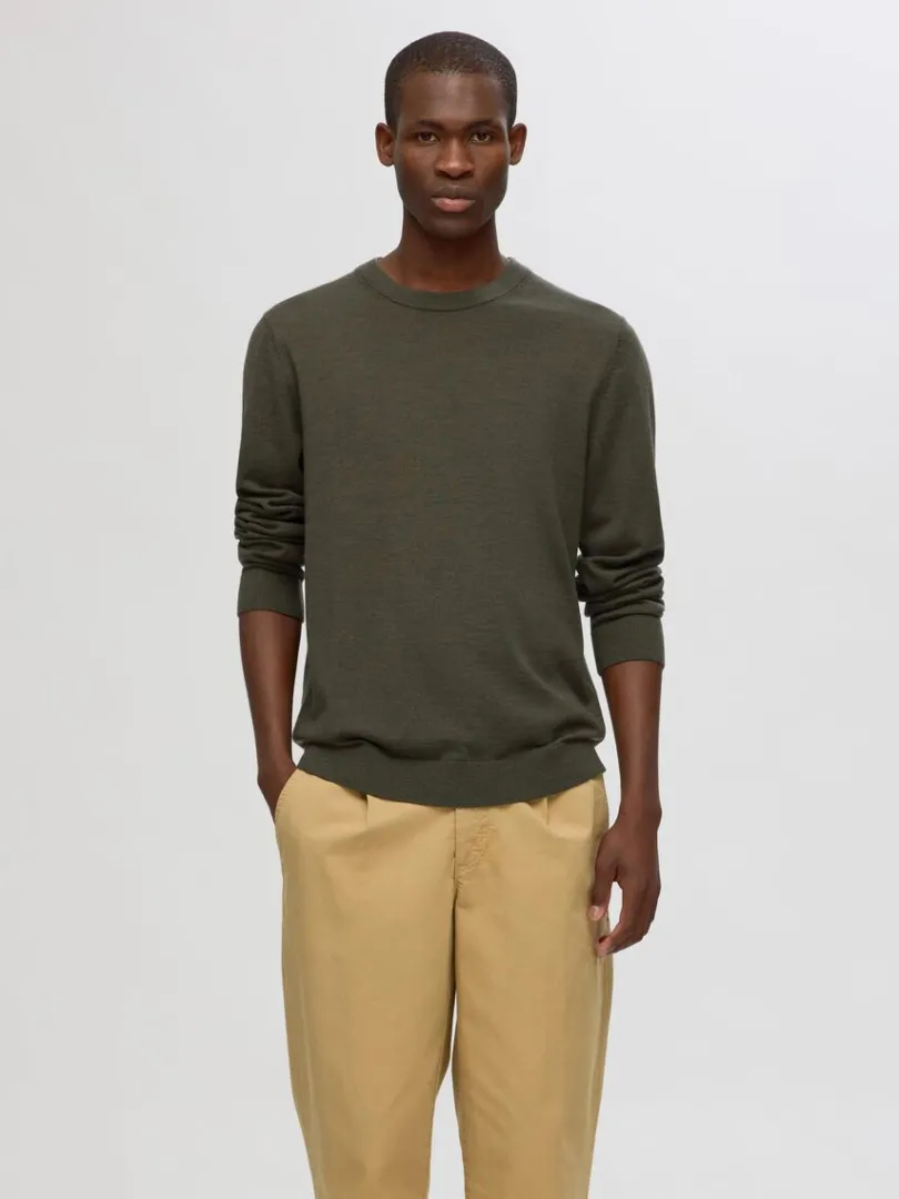 merinould_sweater_med_ru_0-1.webp Strik>SELECTED 100% MERINOULD SWEATER MED RUND HALS Green