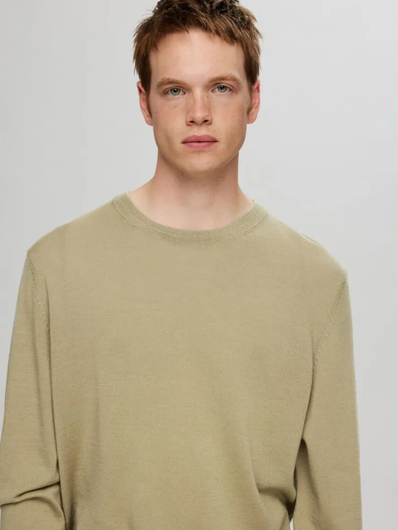 merinould_sweater_med_ru_3-3.webp Strik>SELECTED 100% MERINOULD SWEATER MED RUND HALS Brown