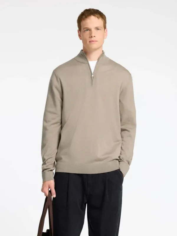 Strik>SELECTED 100% MERINOULD TRØJE MED HALV LYNLÅS Beige
