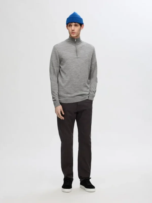Strik>SELECTED 100% MERINOULD TRØJE MED HALV LYNLÅS Grey