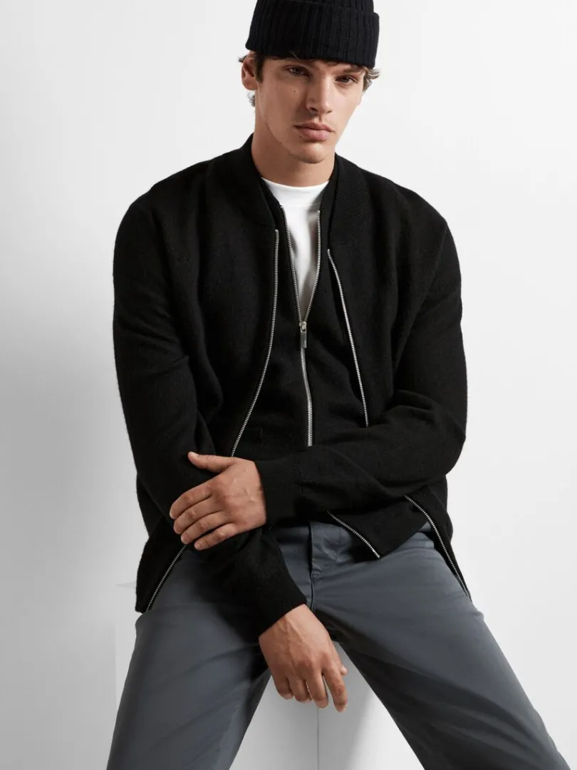 merinould_vest_2.webp Strik>SELECTED MERINO-ULD VEST Black