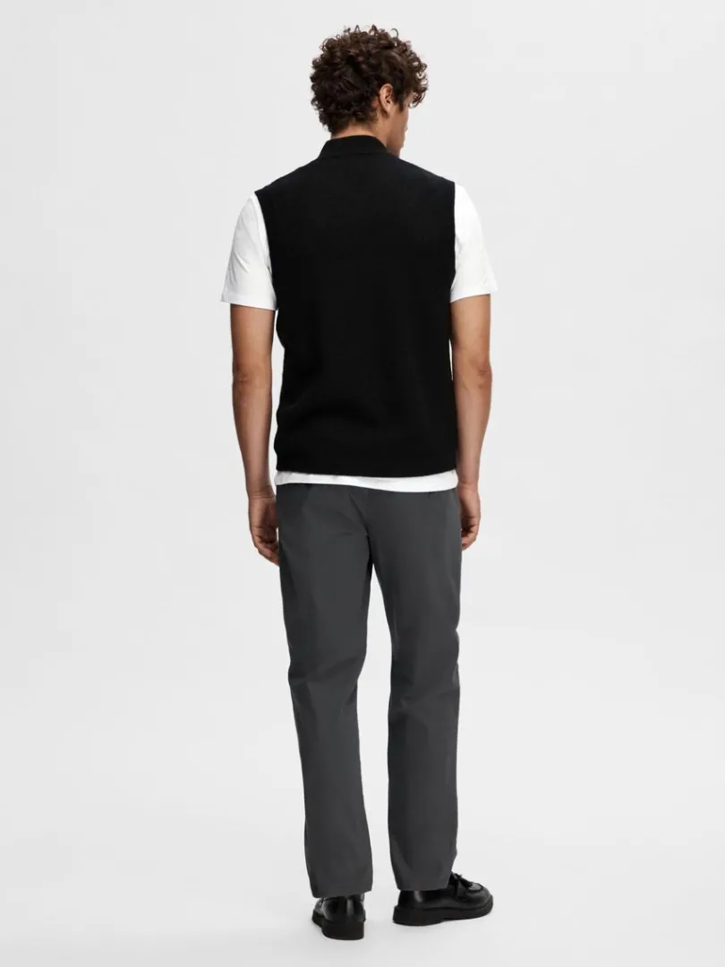 merinould_vest_5.webp Strik>SELECTED MERINO-ULD VEST Black