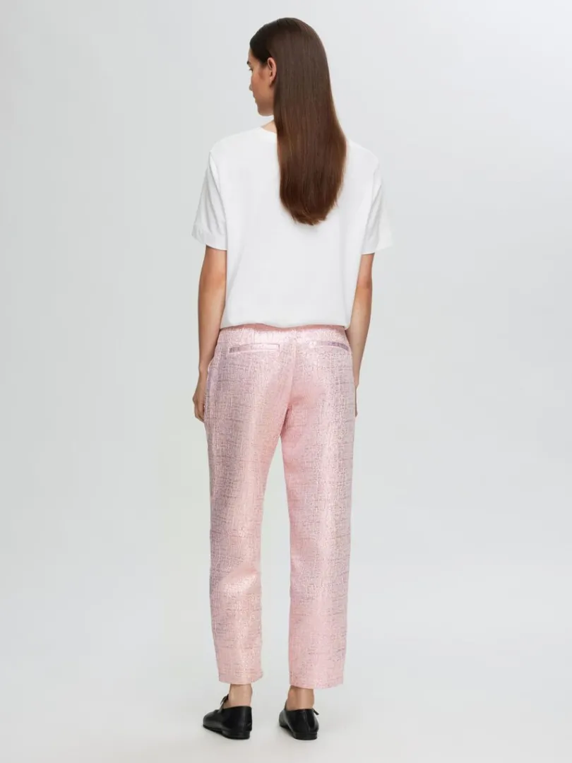 metalfarvet_jacquard_crop_4.webp Bukser>SELECTED METALFARVET JACQUARD CROPPED BUKSER Pink