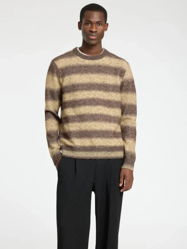 Strik>SELECTED OMBRE-STRIBET SWEATER MED RUND HALS Brown