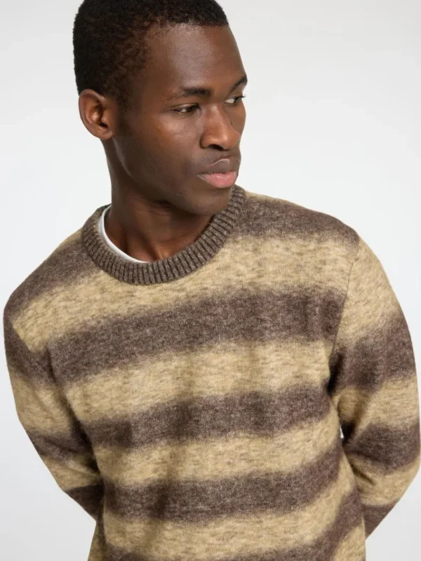 Strik>SELECTED OMBRE-STRIBET SWEATER MED RUND HALS Brown