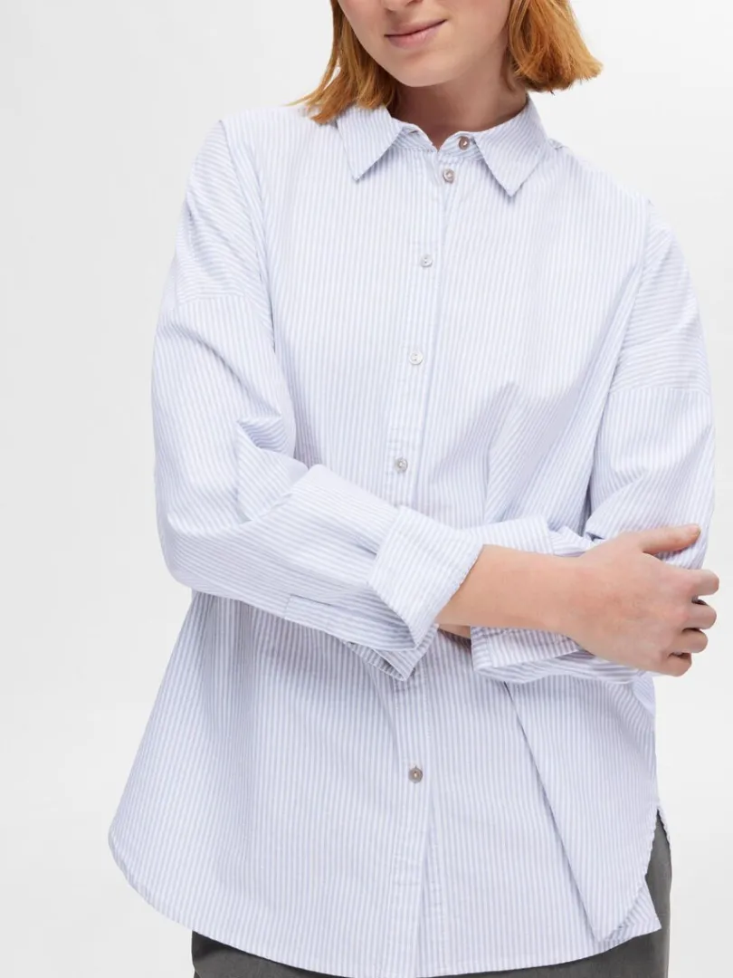 oversize_bomuld_skjorte_3.webp Skjorter>SELECTED OVERSIZE BOMULD SKJORTE Blue