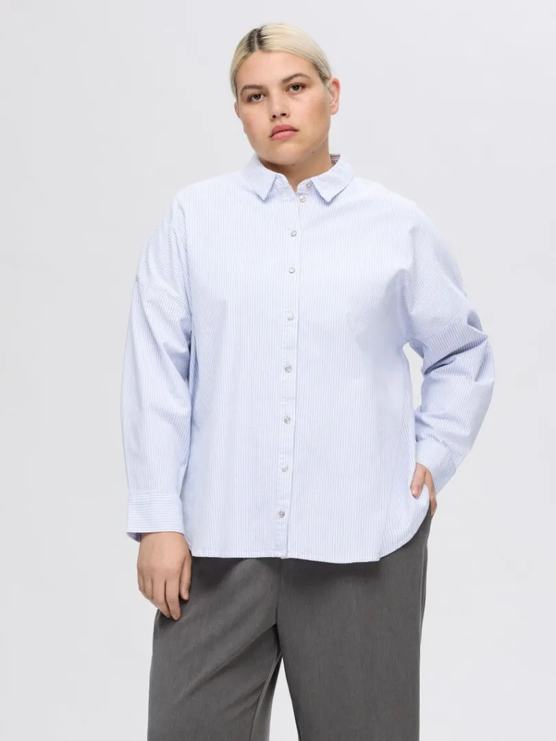 oversize_bomuld_skjorte_6.webp Skjorter>SELECTED OVERSIZE BOMULD SKJORTE Blue