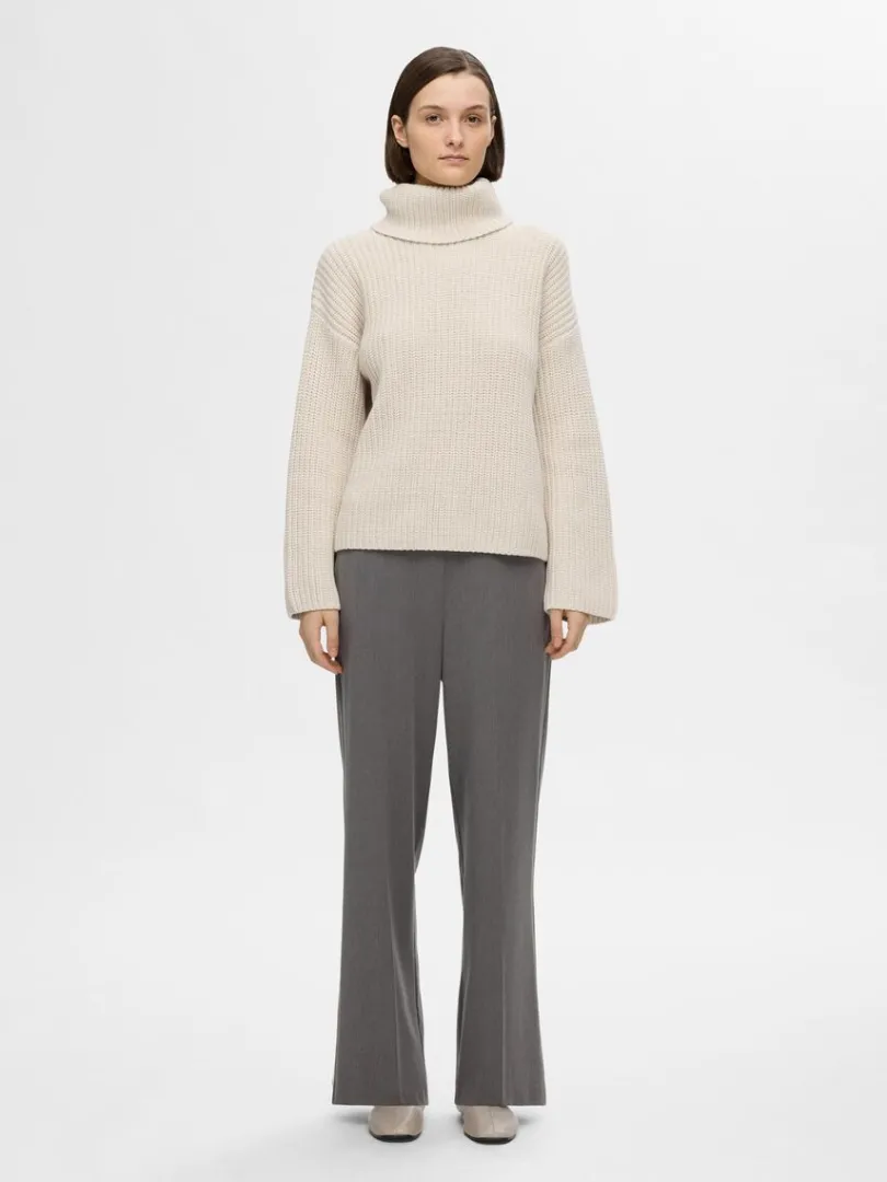 oversized_chunky_strikket_1-1.webp Strik>SELECTED OVERSIZED CHUNKY STRIKKET TRØJE Beige