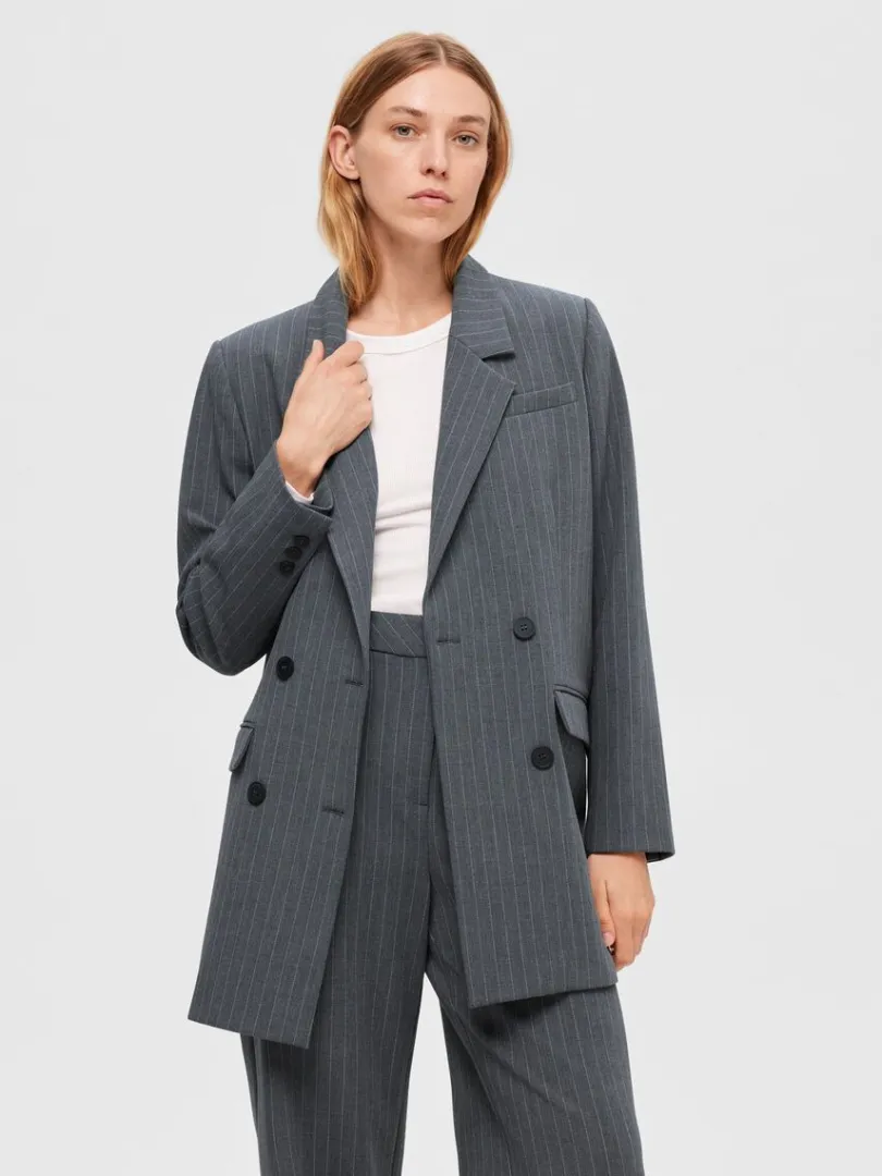oversized_enkeltradet_bla_2-1.webp Jakkesæt & Blazers>SELECTED OVERSIZED ENKELTRADET BLAZER Grey