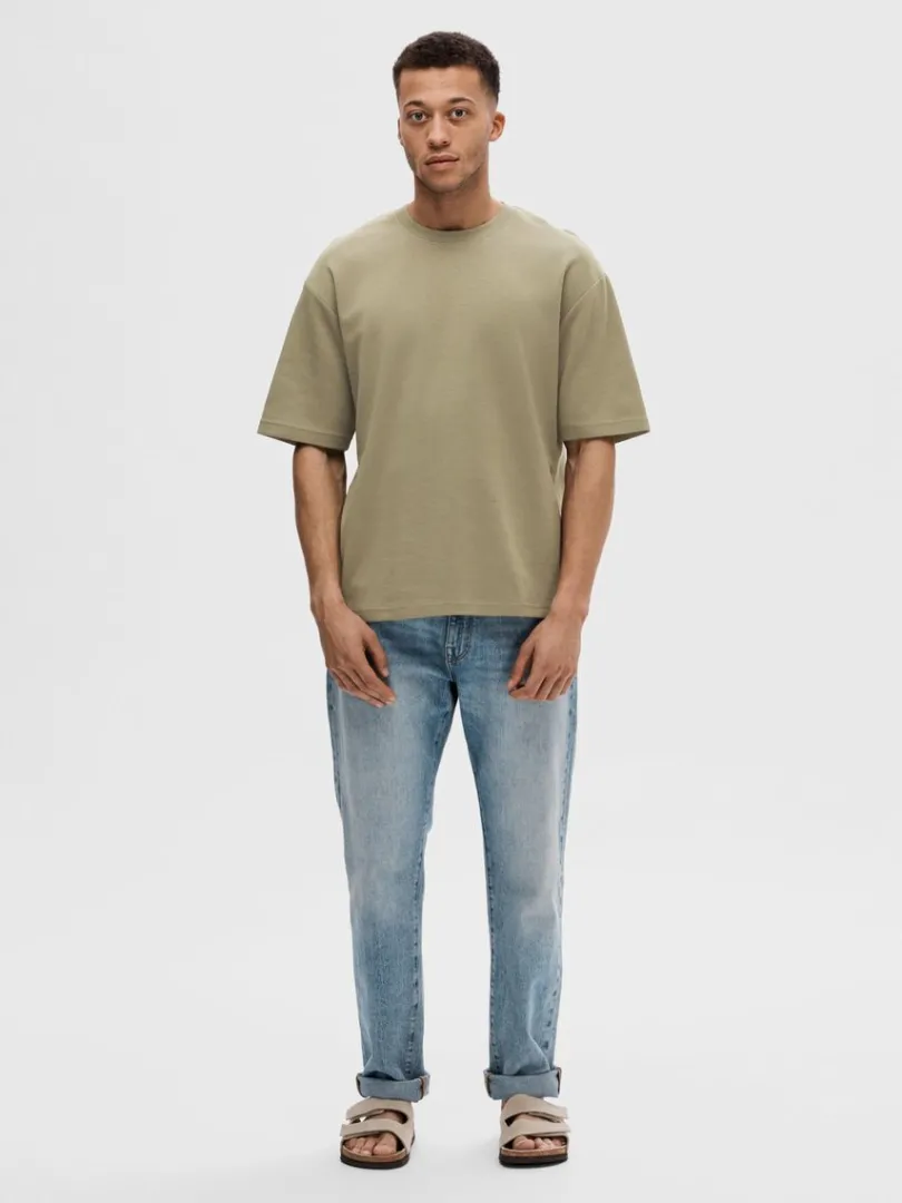 oversized_kortrmet_tshirt_1-10.webp T-shirts>SELECTED OVERSIZED KORTÆRMET T-SHIRT Green