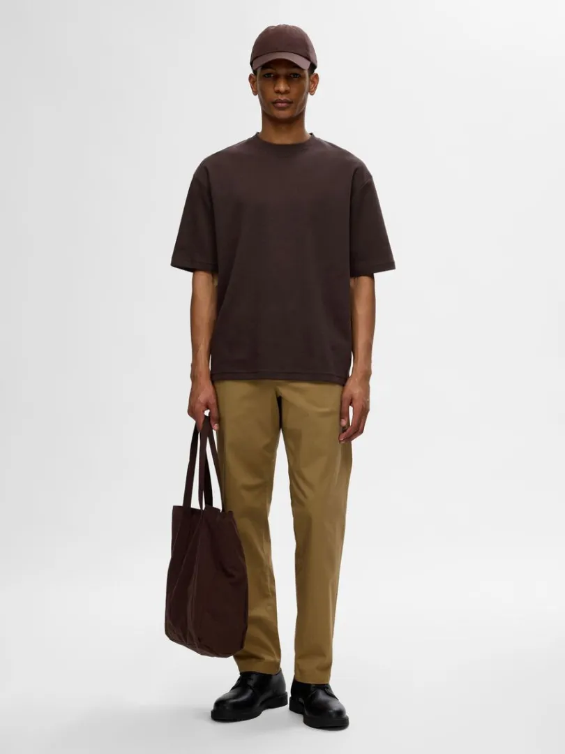 oversized_kortrmet_tshirt_1.webp T-shirts>SELECTED OVERSIZED KORTÆRMET T-SHIRT Brown