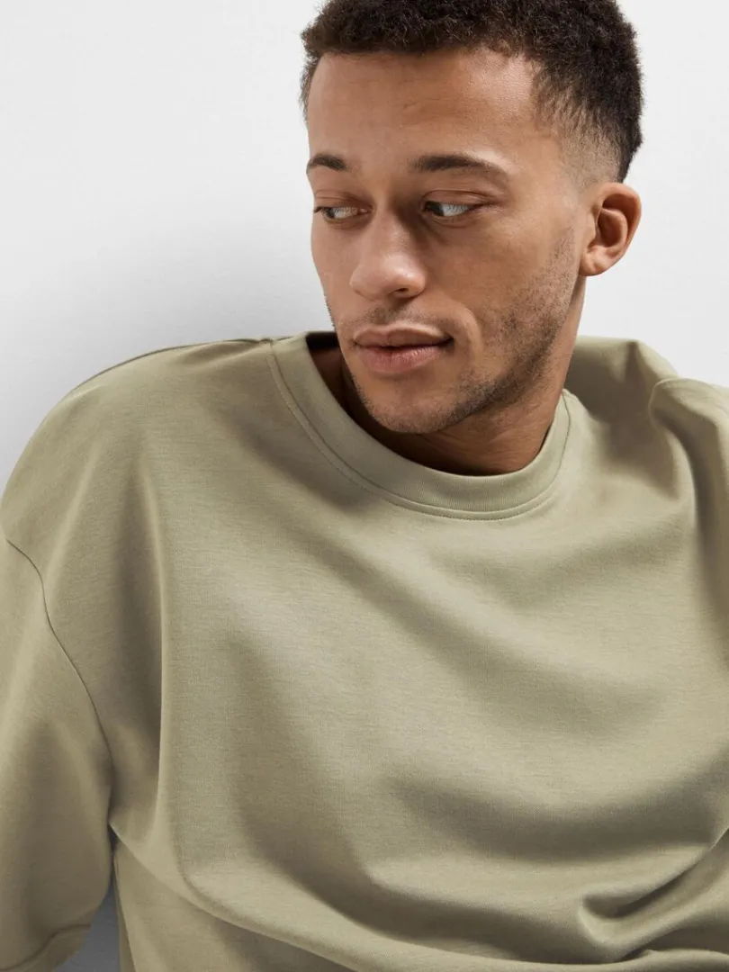 oversized_kortrmet_tshirt_2-10.webp T-shirts>SELECTED OVERSIZED KORTÆRMET T-SHIRT Green