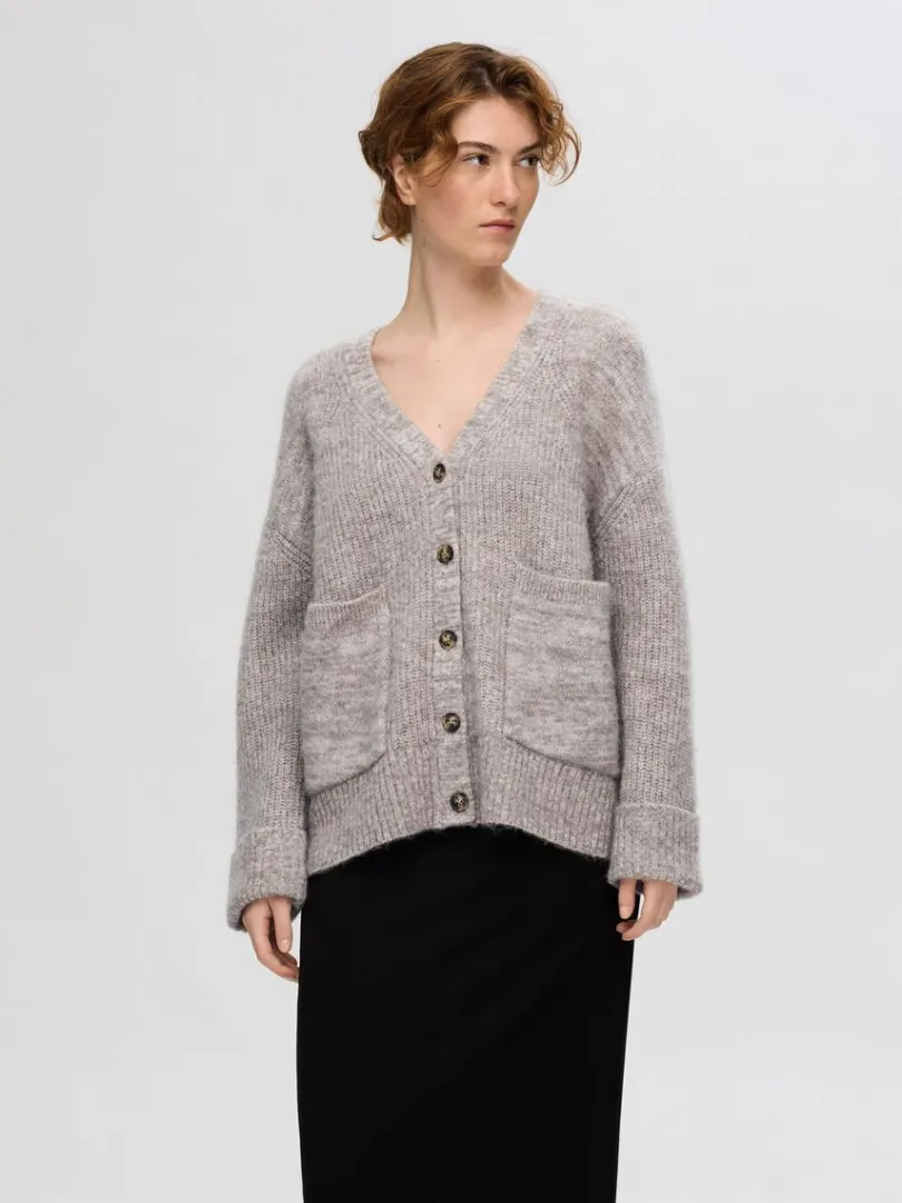oversized_strikket_cardig_0-1.webp Strik>SELECTED OVERSIZED STRIKKET CARDIGAN Grey