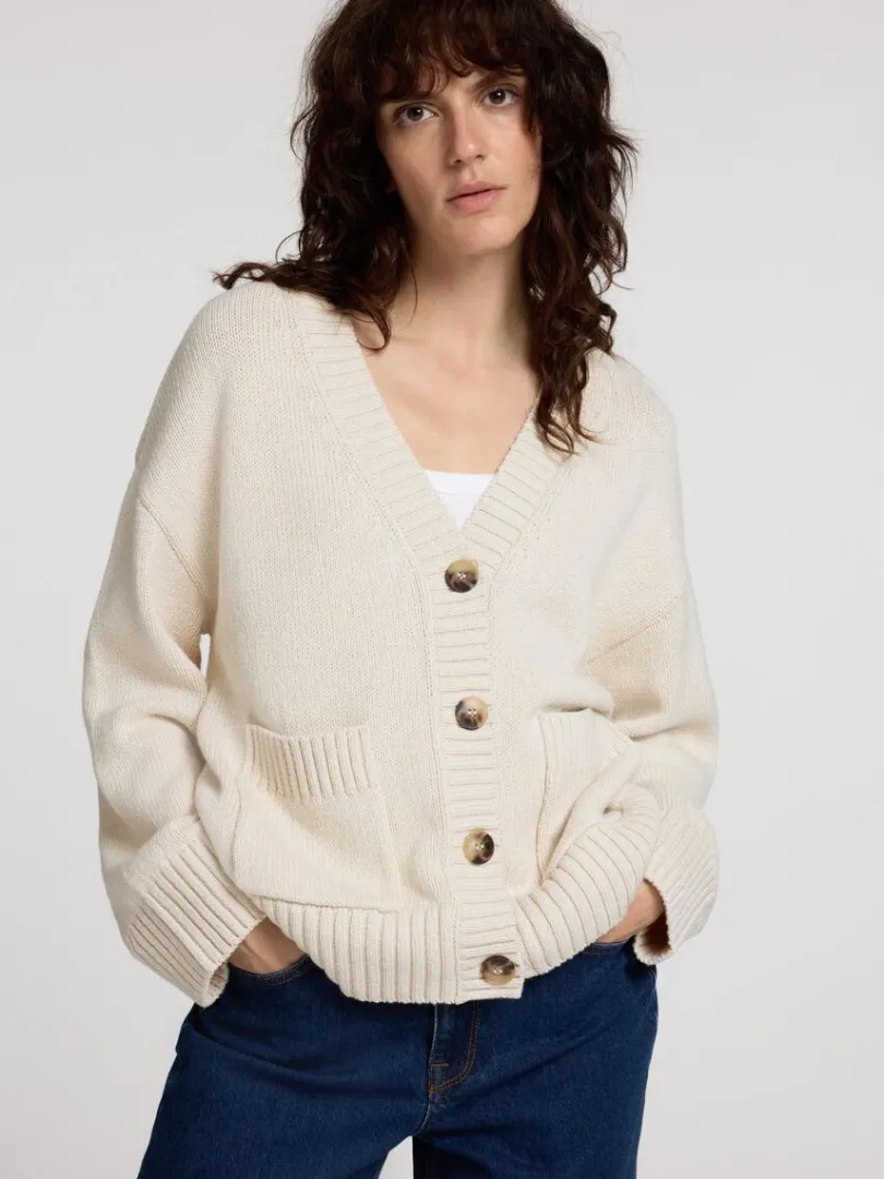 oversized_strikket_cardig_2.webp Strik>SELECTED OVERSIZED STRIKKET CARDIGAN Beige