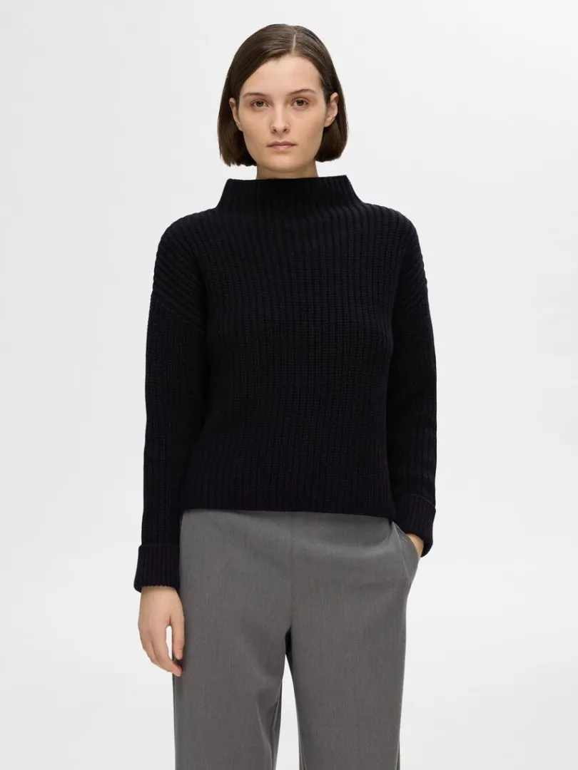 oversized_striktrje_0-16.webp Strik>SELECTED OVERSIZED STRIKTRØJE Black