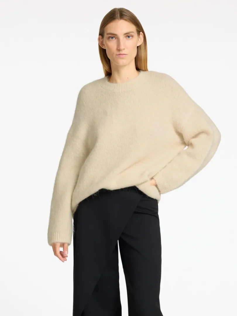 oversized_striktrje_0-2.webp Strik>SELECTED OVERSIZED STRIKTRØJE Beige