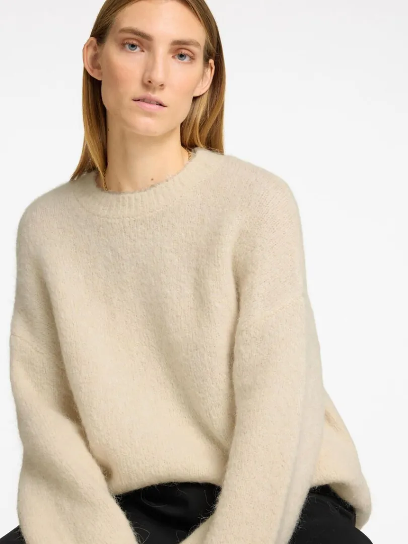 oversized_striktrje_2-2.webp Strik>SELECTED OVERSIZED STRIKTRØJE Beige