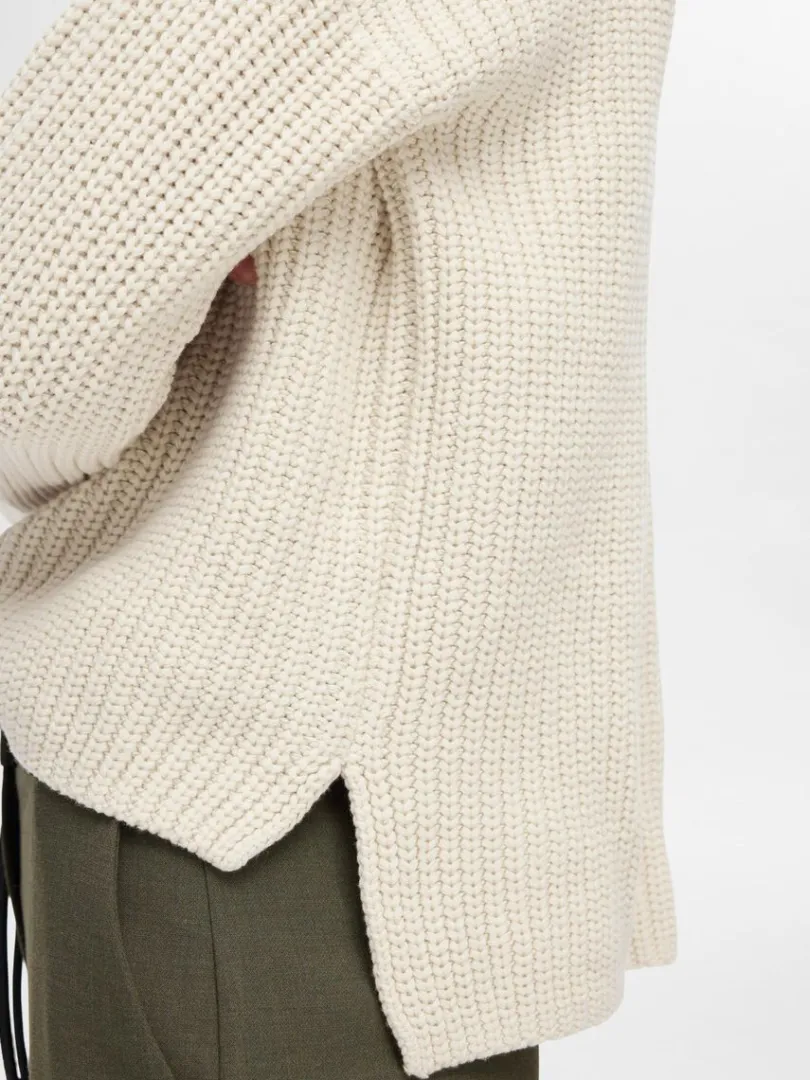 oversized_striktrje_3-13.webp Strik>SELECTED OVERSIZED STRIKTRØJE Beige