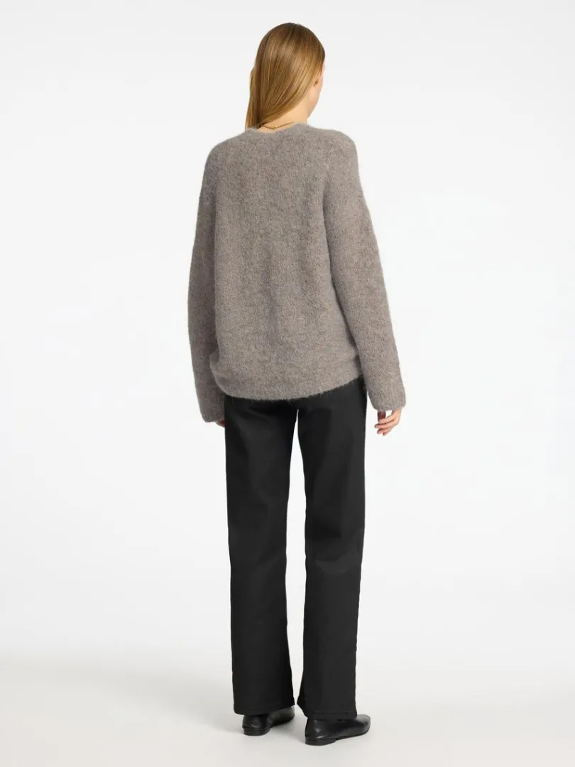oversized_striktrje_4-3.webp Strik>SELECTED OVERSIZED STRIKTRØJE Grey