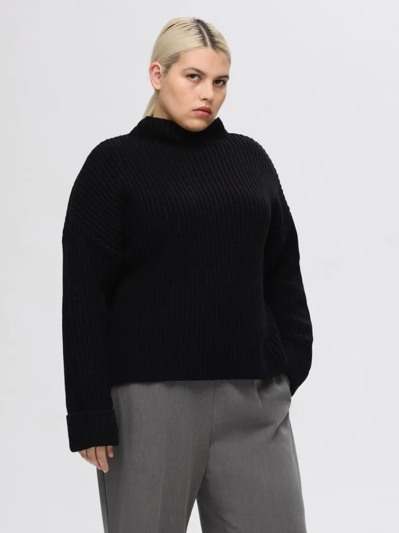 oversized_striktrje_5-11.webp Strik>SELECTED OVERSIZED STRIKTRØJE Black