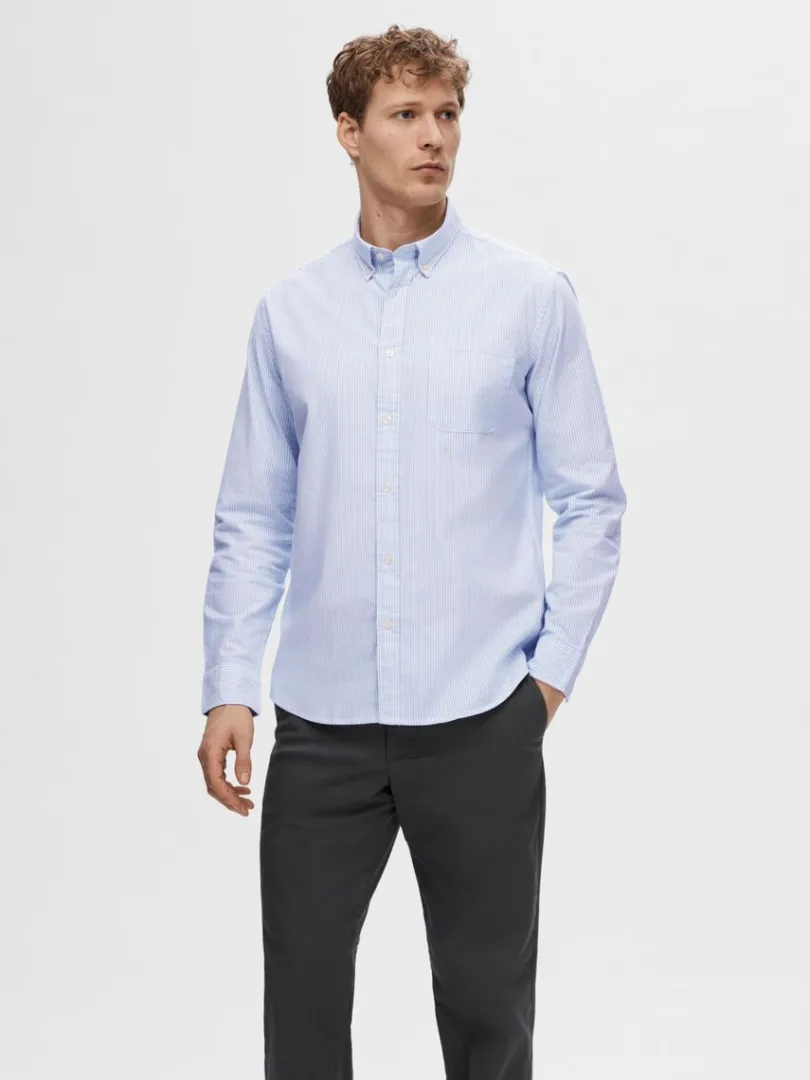 oxford_skjorte_0-10.webp Skjorter>SELECTED OXFORD SKJORTE Blue