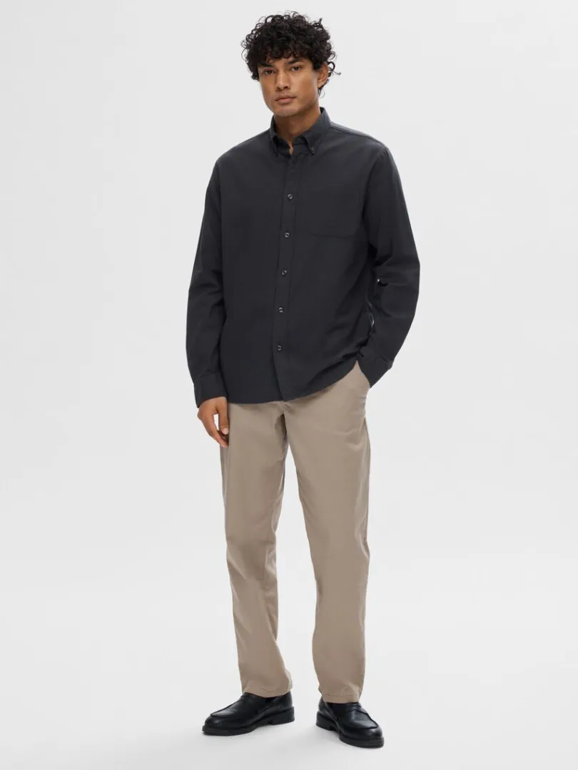 oxford_skjorte_2-6.webp Skjorter>SELECTED OXFORD SKJORTE Black