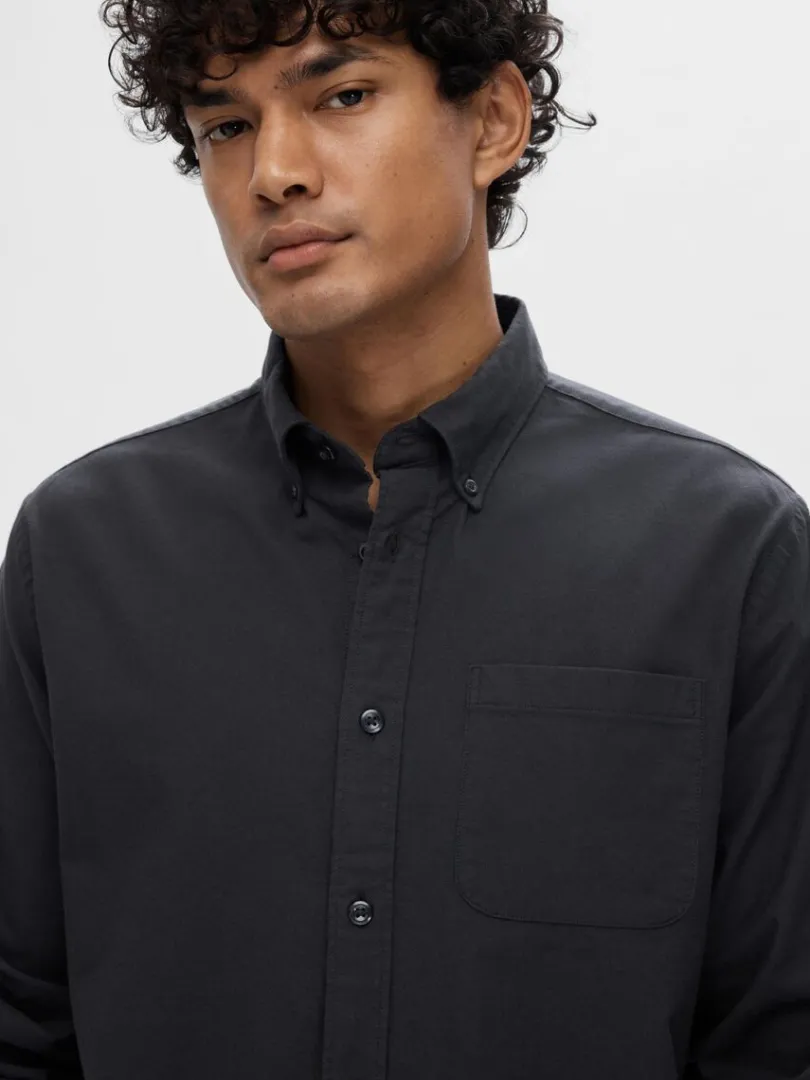 oxford_skjorte_5-5.webp Skjorter>SELECTED OXFORD SKJORTE Black