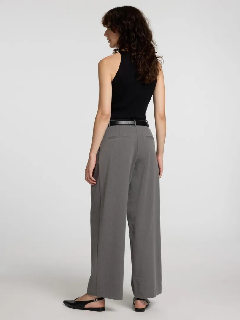 plisseret_brede_bukser_4.webp Bukser>SELECTED PLISSERET BREDE BUKSER Grey