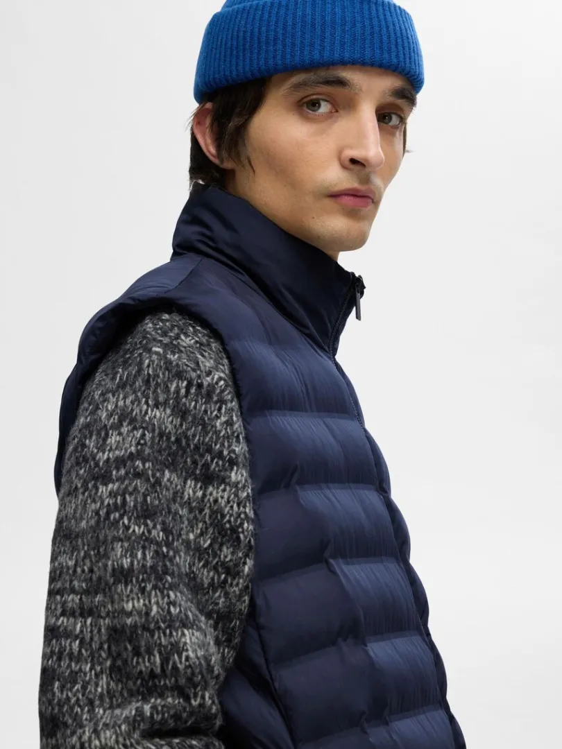polstret_quiltet_vest_2-1.webp Overtøj>SELECTED POLSTRET QUILTET VEST Blue