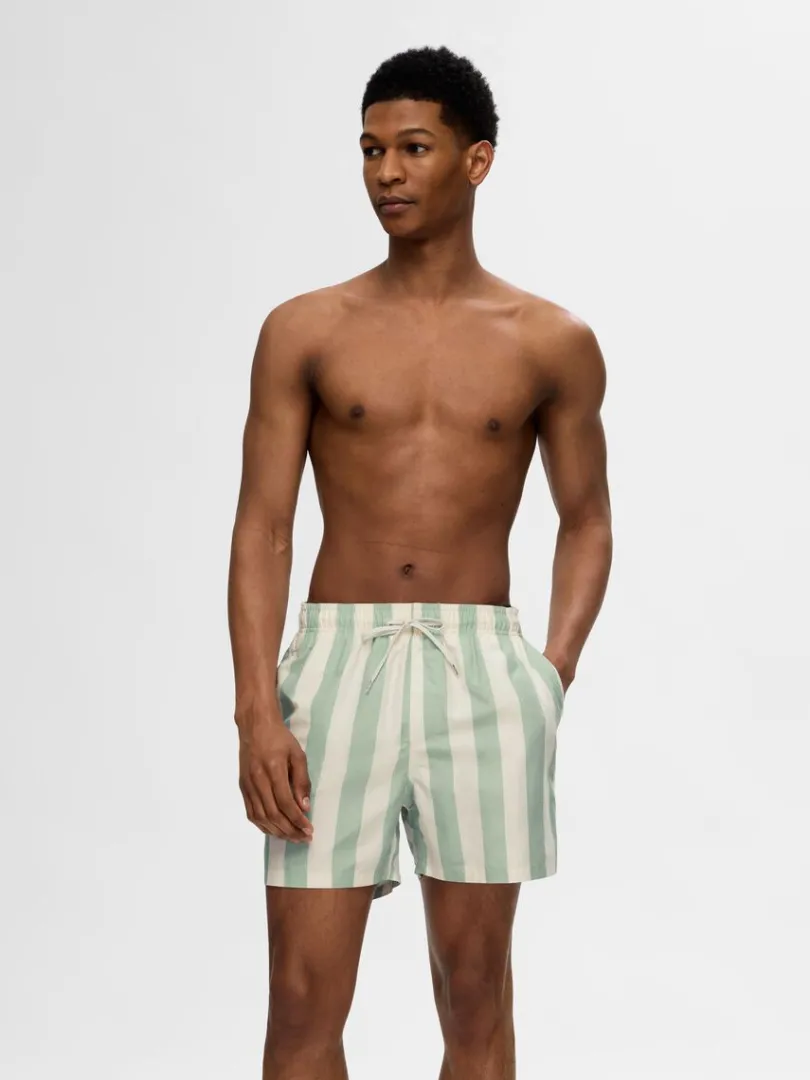 printede_badeshorts_2-1.webp Shorts>SELECTED PRINTEDE BADESHORTS Green