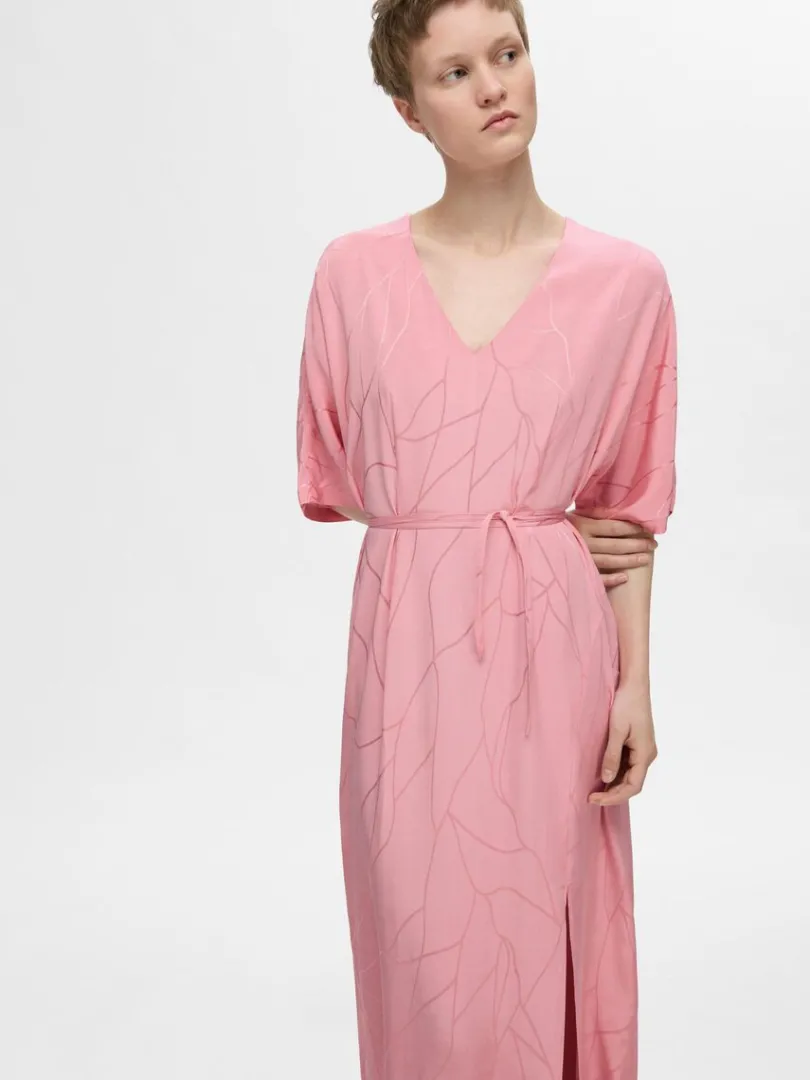 printet_maxikjole_2-1.webp Kjoler>SELECTED PRINTET MAXIKJOLE Pink