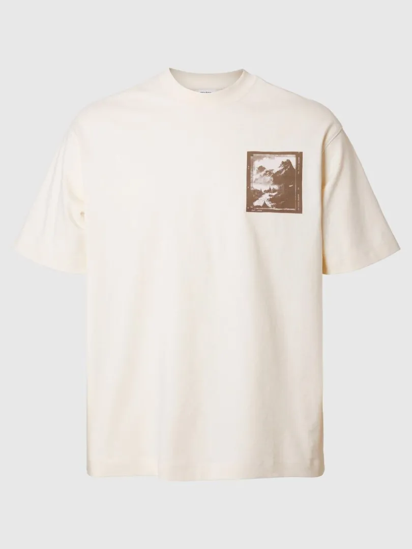 printet_tshirt_med_rund_h_4-1.webp T-shirts>SELECTED PRINTET T-SHIRT MED RUND HALS White