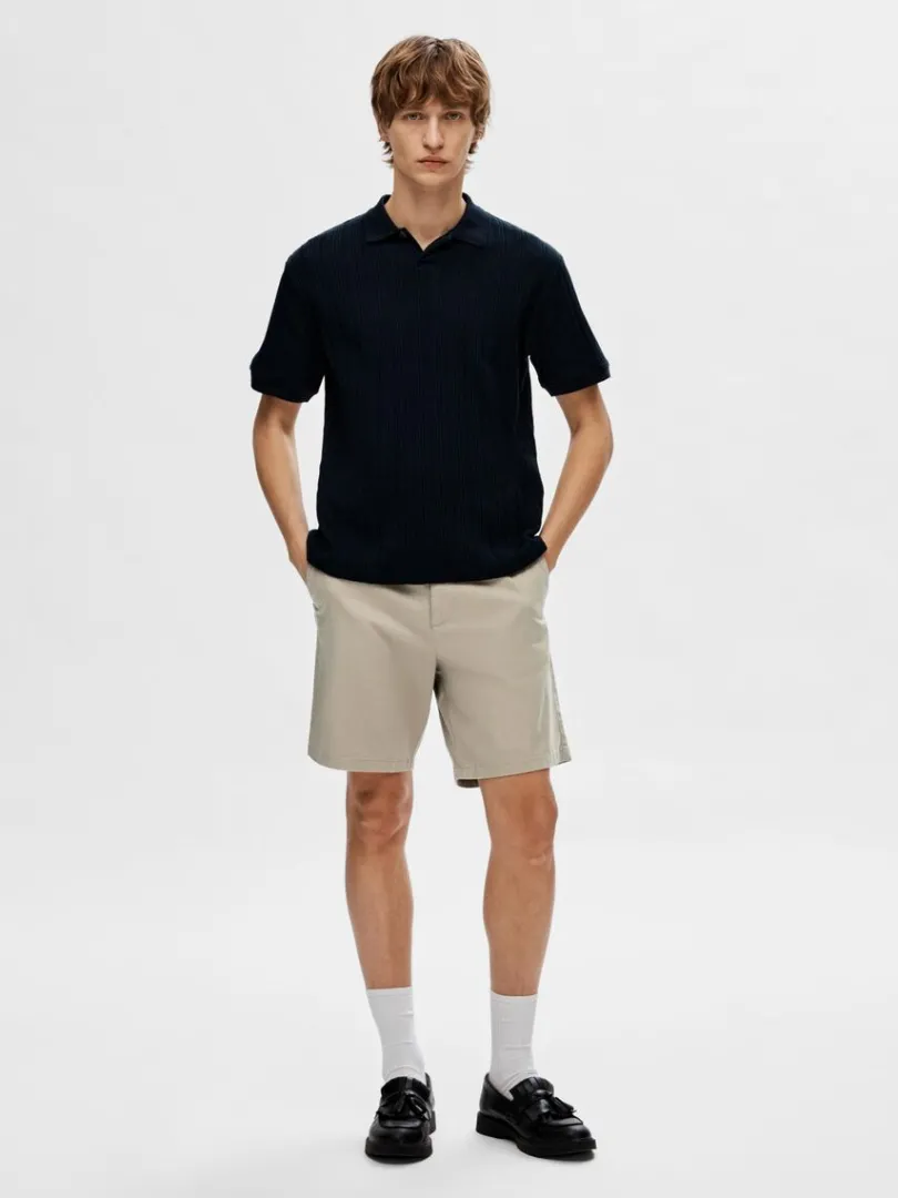 regular_fit_flex_shorts_2-5.webp Shorts>SELECTED REGULAR FIT FLEX SHORTS Beige