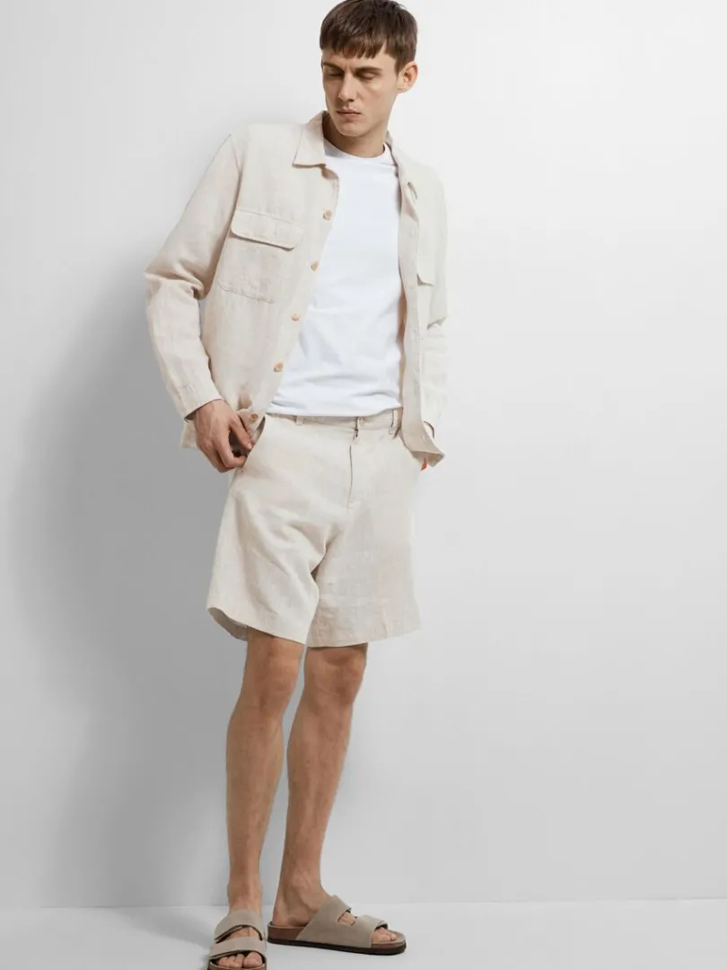 regular_pasform_shorts_3-4.webp Shorts>SELECTED REGULAR PASFORM SHORTS Beige