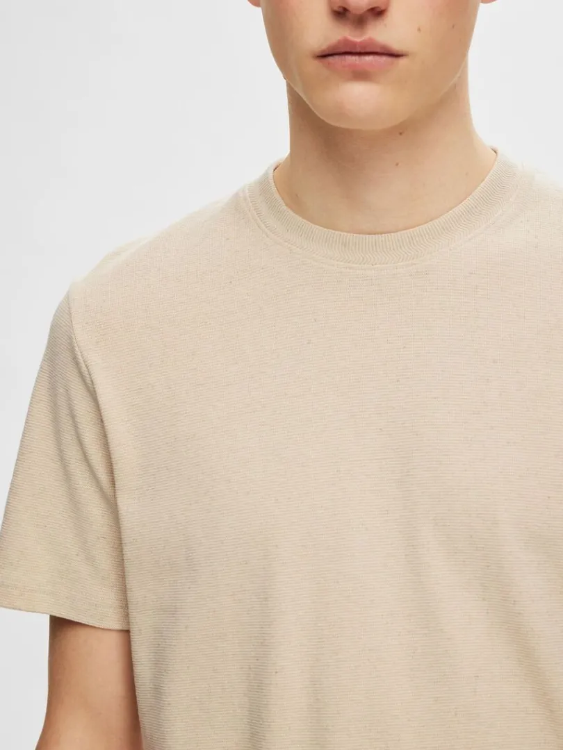 regular_pasform_tshirt_3.webp T-shirts>SELECTED REGULAR PASFORM T-SHIRT Beige