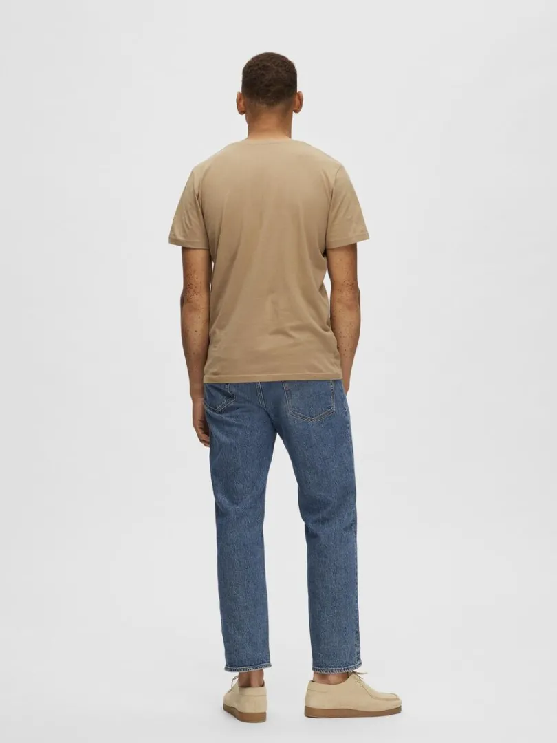 regular_tshirt_4-6.webp T-shirts>SELECTED REGULAR T-SHIRT Brown