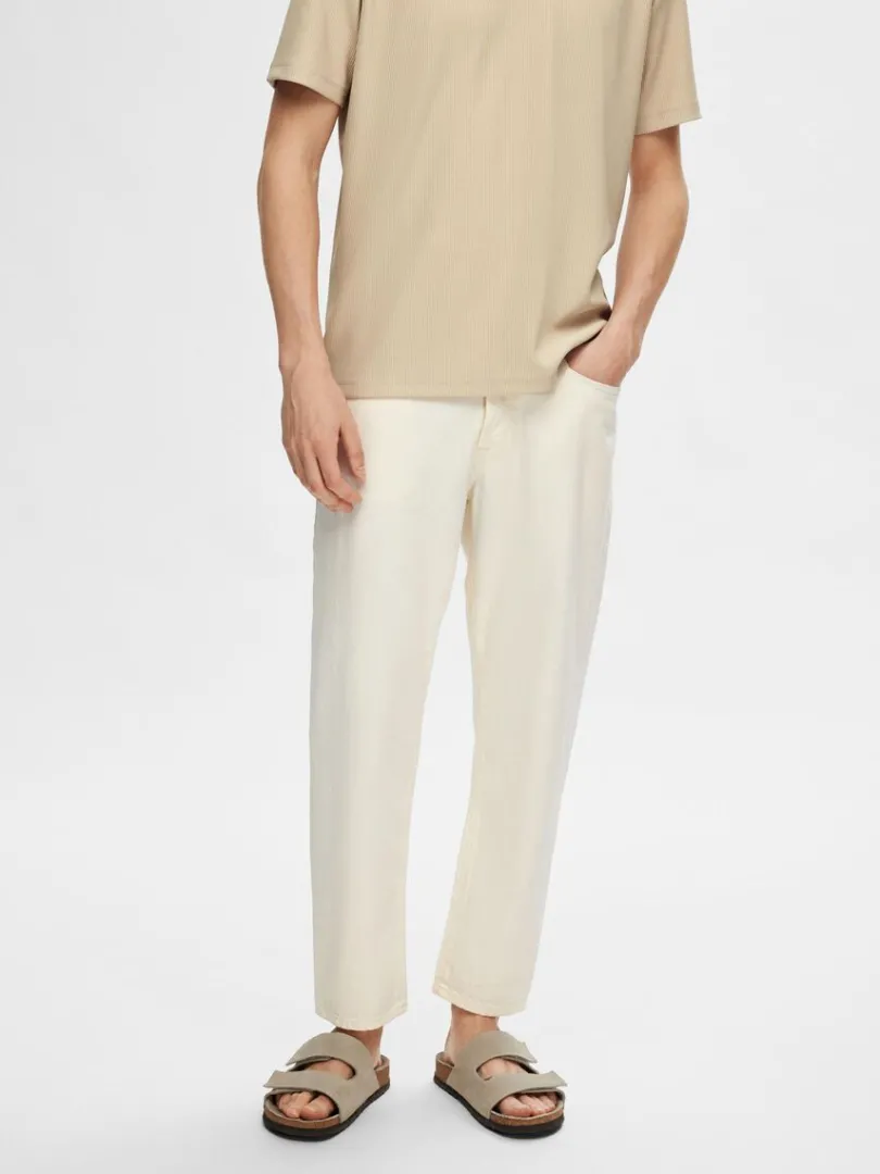 relaxed_fit_cropped_jean_0.webp Jeans>SELECTED 180 RELAXED FIT CROPPED JEANS Beige