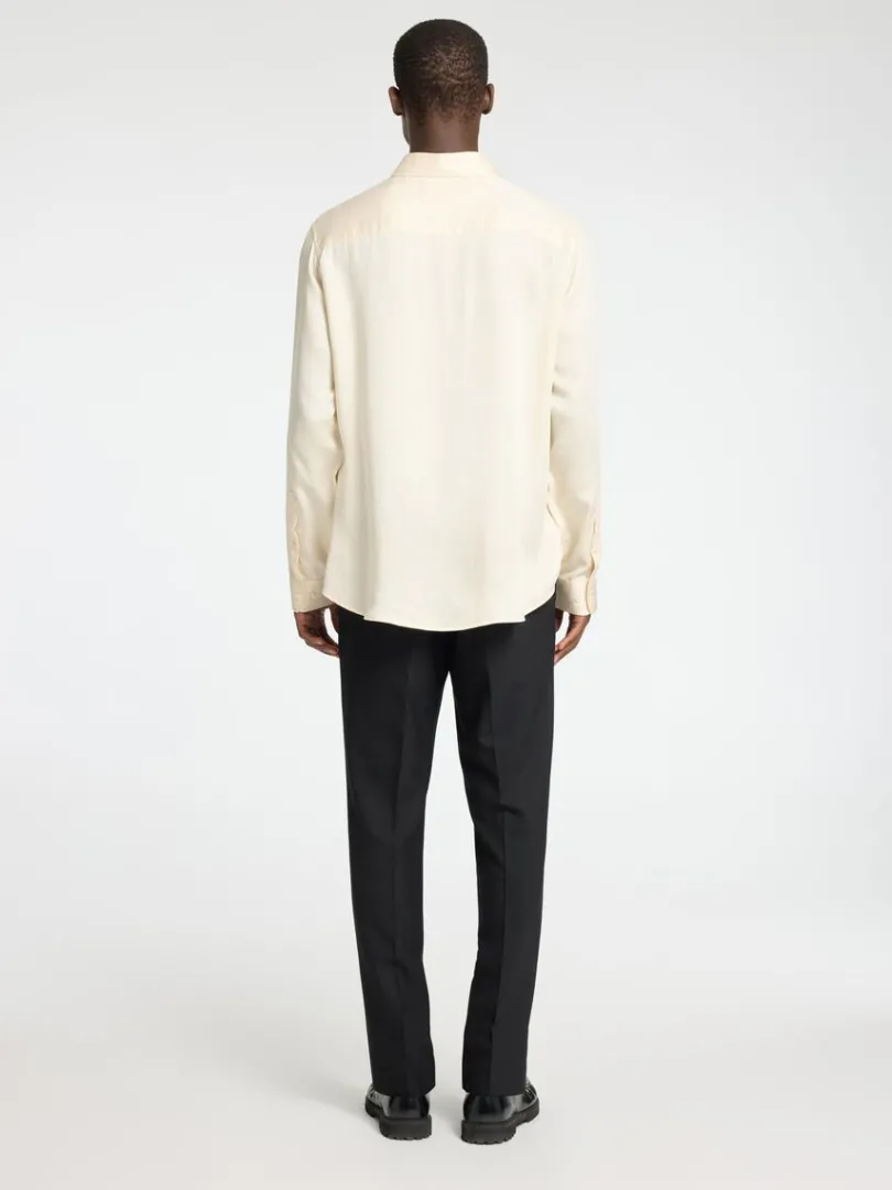 relaxed_fit_satinskjorte_1.webp Skjorter>SELECTED RELAXED FIT SATINSKJORTE Beige