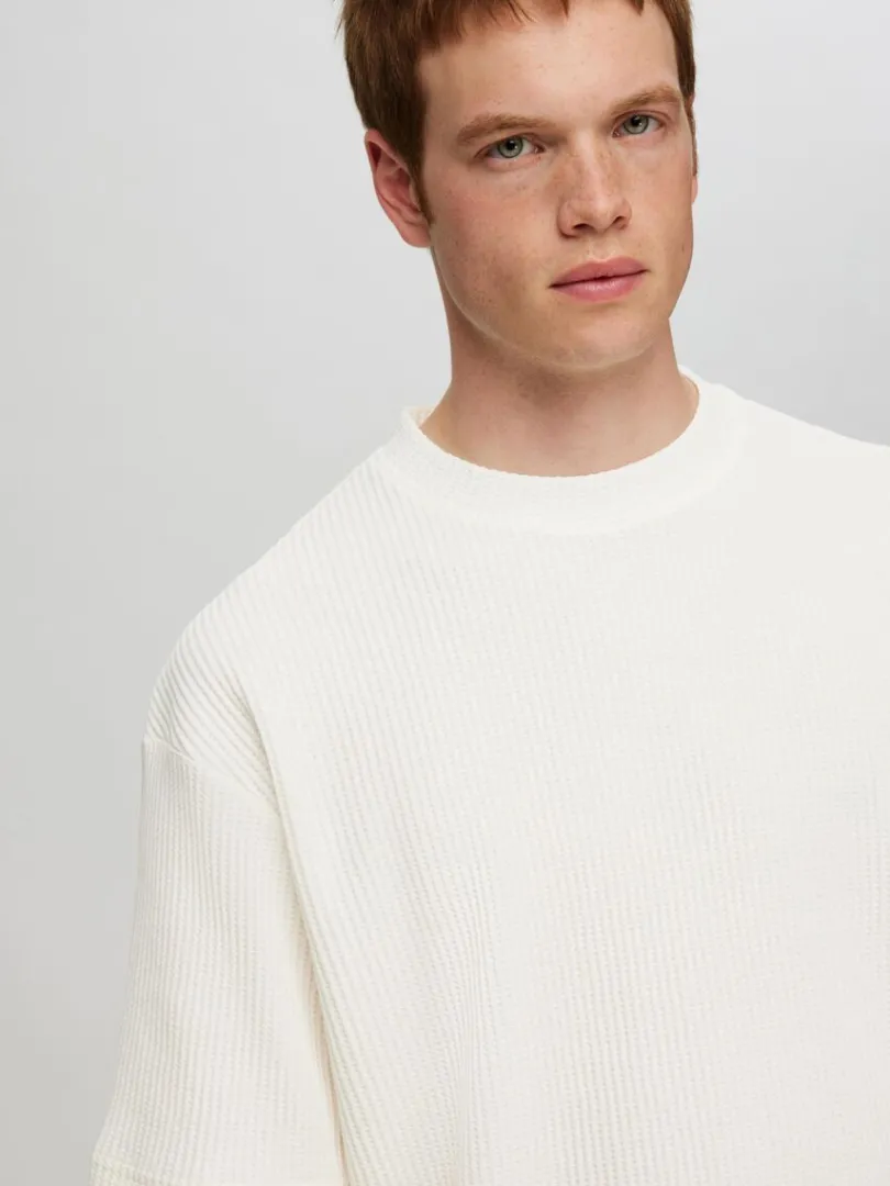 relaxed_fit_vaflet_tshirt_3-2.webp T-shirts>SELECTED RELAXED FIT VAFLET T-SHIRT White