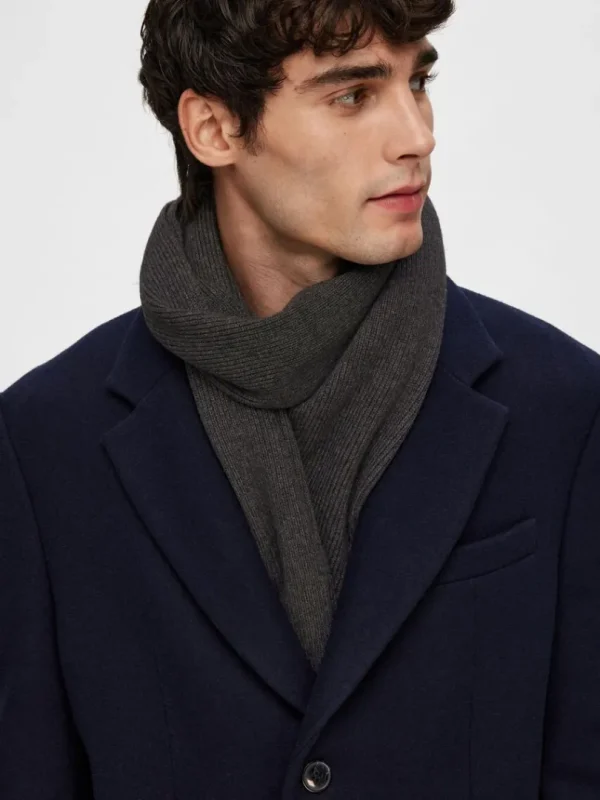 Accessories>SELECTED RIBBET HALSTØRKLÆDE Grey