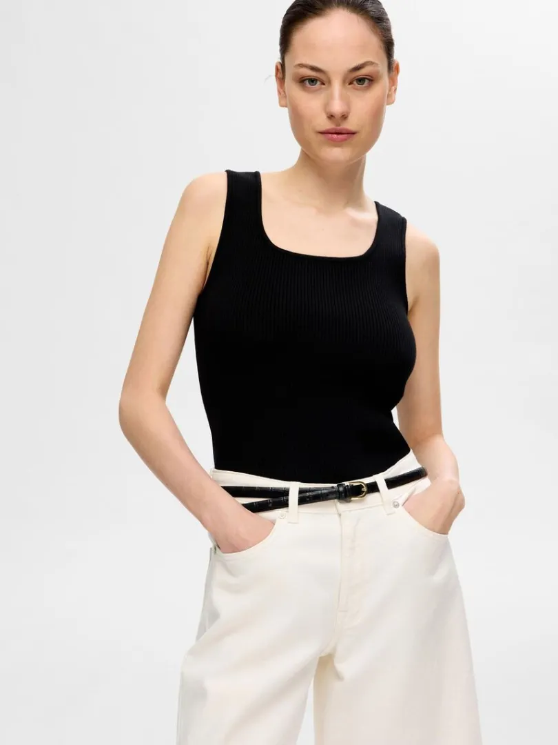 ribbet_tanktop_2-2.webp Toppe Og Bluser>SELECTED RIBBET TANKTOP Black