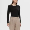 T-shirts>SELECTED RIBBET TOP MED LANGE ÆRMER Black