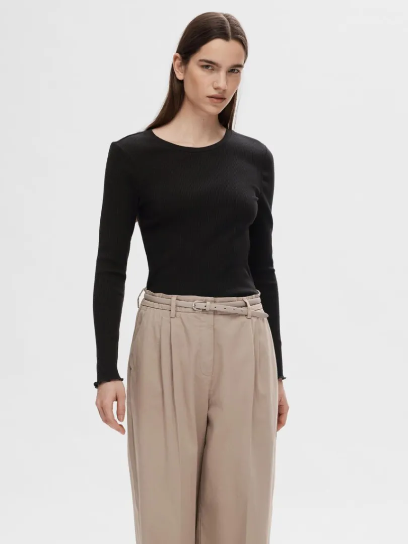 ribbet_top_med_lange_rmer_0-2.webp T-shirts>SELECTED RIBBET TOP MED LANGE ÆRMER Black