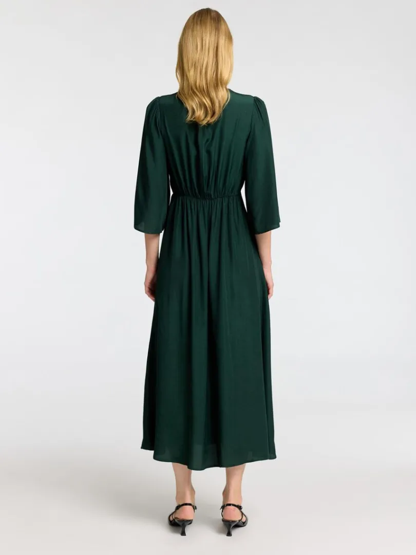rme_maxikjole_4.webp Kjoler>SELECTED 3/4-ÆRME MAXIKJOLE Green